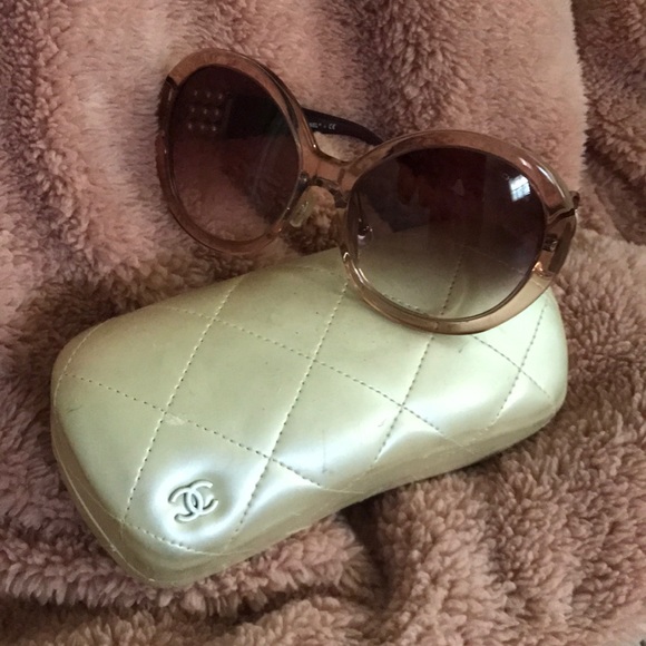 Chanel Collection Perle - Picture 7 of 7